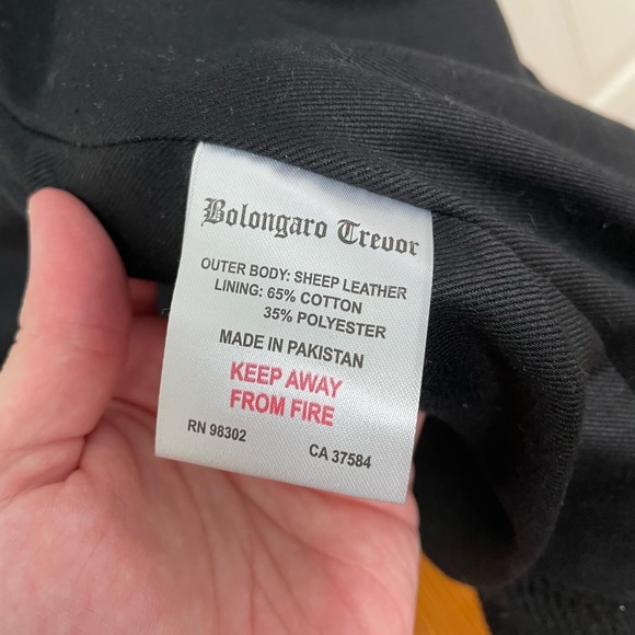 Bolongaro Trevor 100% Sheep Leather Bomber Jacket. Size Small. - Picture 3 of 3